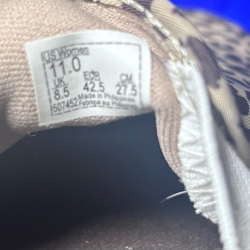 Leopard Print Vans Slip-On Sneakers . - Picture 8 of 8